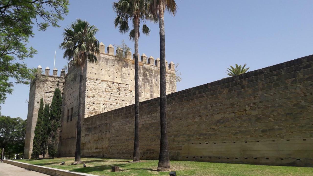 Sherryflat Alcázar - Parking Jerez de la Frontera Exterior foto